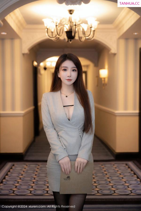 [XiuRen]高清写真图 2024.06.18 No.8716 雨儿酱eve 黑丝美腿